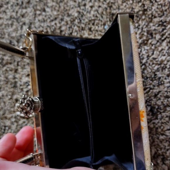 Mini Purse - Picture 6 of 6